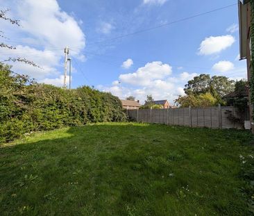 5 bedroom semi-detached house to rent - Photo 2