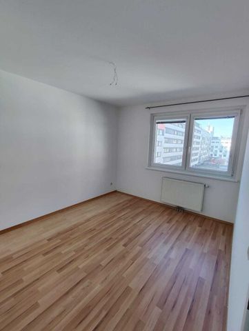 2 Zimmer Wohnung mit 8 m² Loggia inkl. Garagenplatz, 4. Liftstock, direkt bei U1 - Photo 3