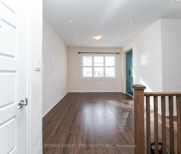 246 SPRING CREEK DRIVE - Photo 5