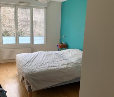 Location Appartement 3 pièces 73m² LYON 7ème - Photo 4