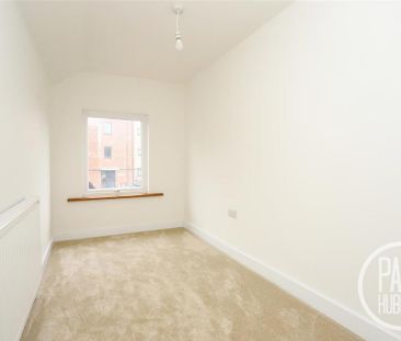 3 bedroom terraced house to rent - Photo 6