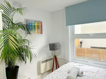 Studio to rent - Photo 5