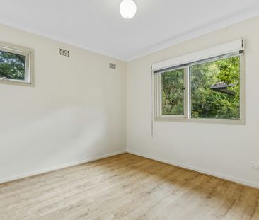 A generous home minutes from everything - Photo 1