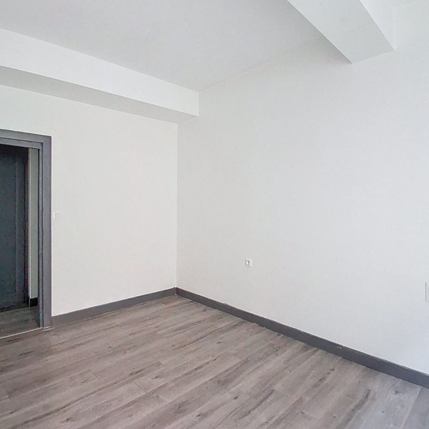 Location Appartement 4 pièces 79m² REALMONT 81120 - Photo 1