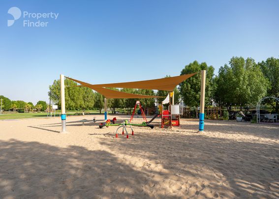 Elegant 3BR | Large Plot | Stunning L-Shape Garden - Photo 1