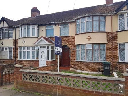 3 bedroom terraced house to rent - Photo 2