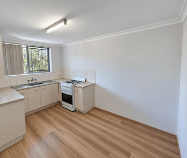 Affordable Top Floor Unit in Windsor Awaits You - Photo 4