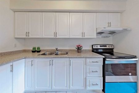 For Lease - 120 Woody Vine Way, Toronto, Ontario - Photo 3