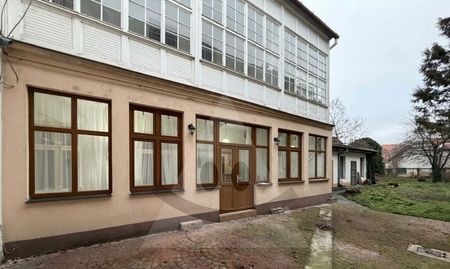 Na prenájom 1 izbový meštianský byt v Komárne - Photo 3