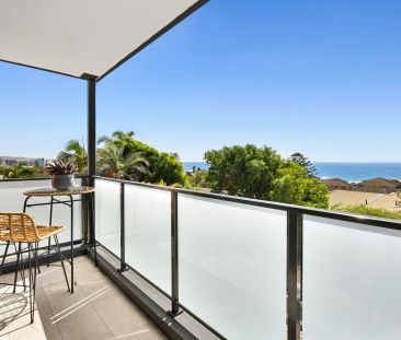 Sunlit Coastal Haven with Spectacular Ocean Views - Photo 2