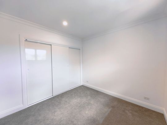 16 Loma Linda Grove, Balwyn North VIC 3104 - House For Rent | Domain - Photo 1