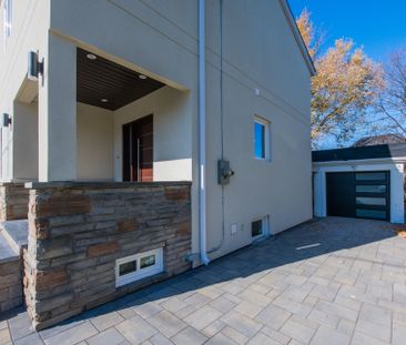 For Lease - 8 Clearview Heights, Toronto, Ontario - Photo 3