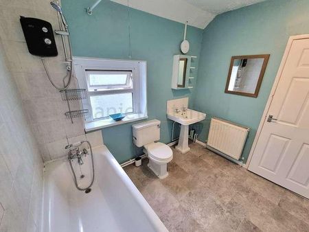 Davies Street, Barry, The Vale Of Glamorgan, CF63 - Photo 3