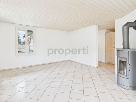 Grosszügige 4.5-Zimmer-Wohnung im Herzen von Langnau im Emmental - Photo 2