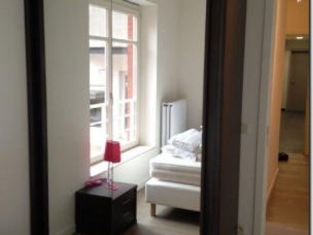 ETTERBEEK: APPARTEMENT MEUBLE 2 CHAMBRES - Etterbeek - Photo 3