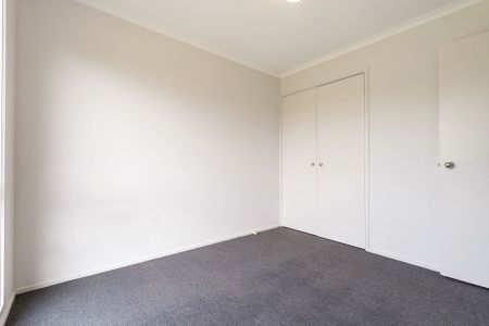 Spacious Family Home - Photo 4