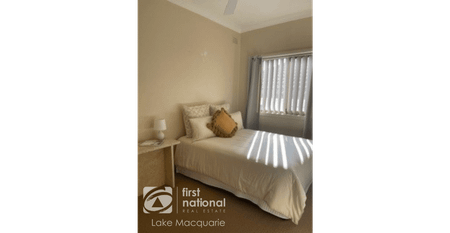 Neat and Tidy 3 Bedroom Home - Photo 3