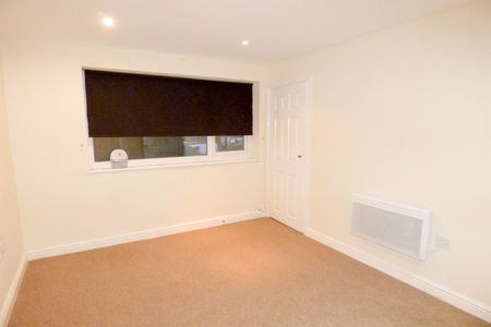 1 bed flat to rent in Front Street, Chester-Le-Street, DH3 - Photo 3