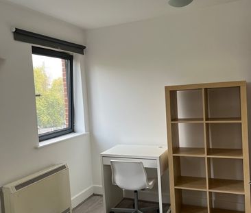 3 Bed Flat, Reservoir Studios, E1W - Photo 4