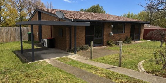 12 Verna Close, Armidale NSW 2350 - Photo 3