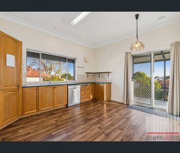 POWERED WORKSHOP WITH DRIVE THROUGH ACCESS! - Photo 5