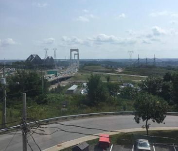2 CH - 1 SDB - Québec - $1,165 /mo - Photo 1