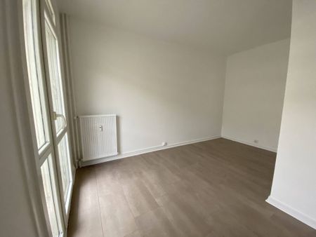 Location appartement 4 pièces 72.73 m² à Valence (26000) - Photo 2