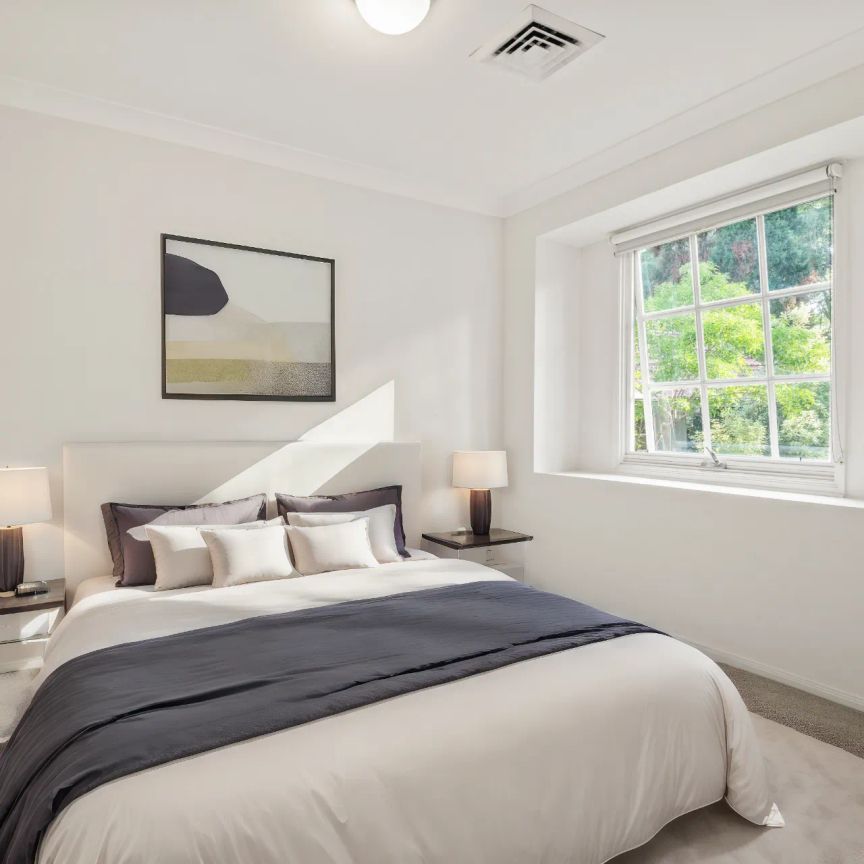 Location, Luxury and Lifestyle - Photo 1