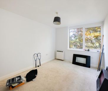 2 Bed Flat - Photo 1