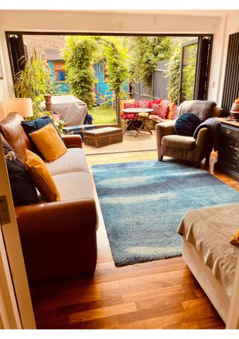 Stunning 3 Bedroom Family Home – Telford Park, SW2 - Photo 2