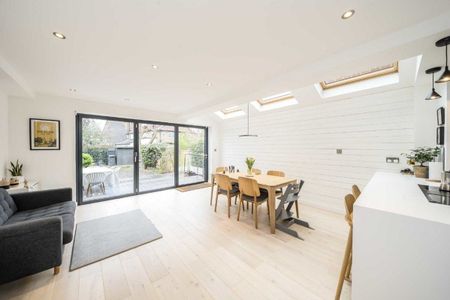 Halliford Road, Sunbury On Thames, TW16 - Photo 3