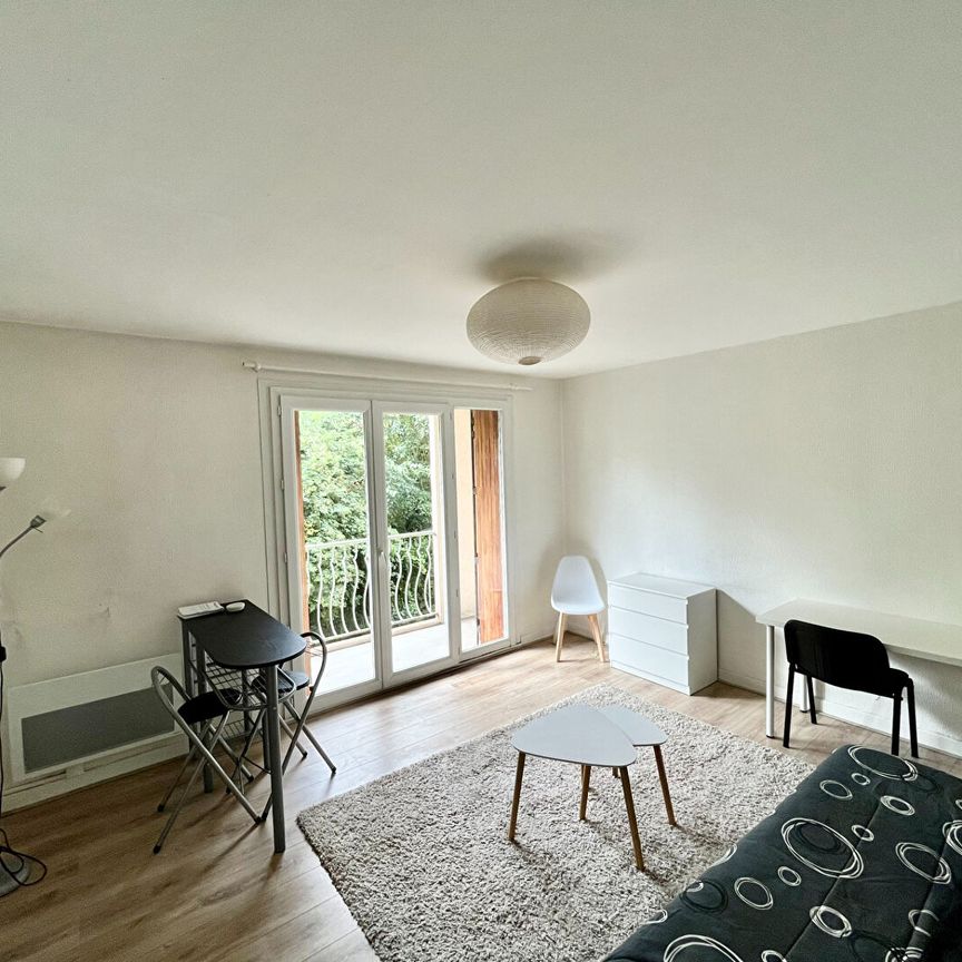 A louer : Appartement meublé T1 de 28.55 m² avec balcon + parking à Toulouse - Photo 1