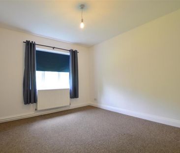 2 bedroom maisonette to rent - Photo 3