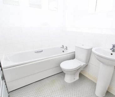 A quiet Marina based position, spacious interiors and allocated par... - Photo 5