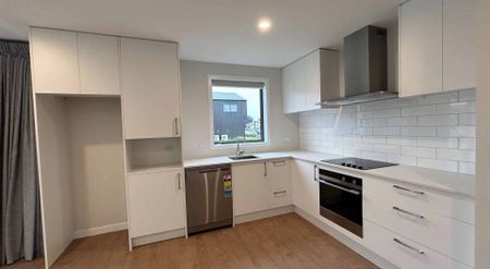 Perfectly Positioned - Photo 4