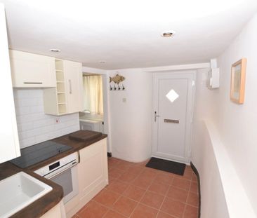Rose Cottage, 9 South Street, Torquay, Devon, TQ2 - Photo 3
