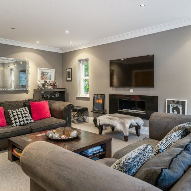 5 bedroom house to rent - Photo 1