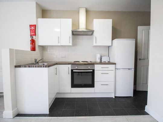 Studio to rent - Photo 1