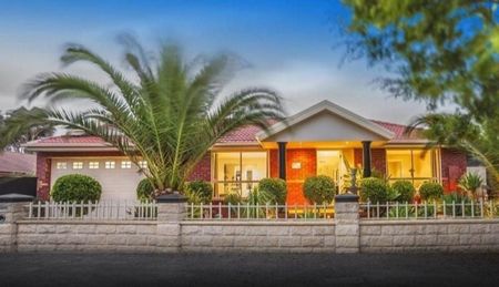 Sophisticated Living - Photo 4