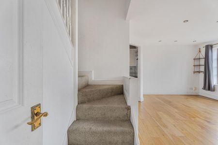 3 bedroom apartment to rent - Photo 3