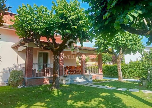 via francesco carrara, 20, Forte dei Marmi, Tuscany 55042