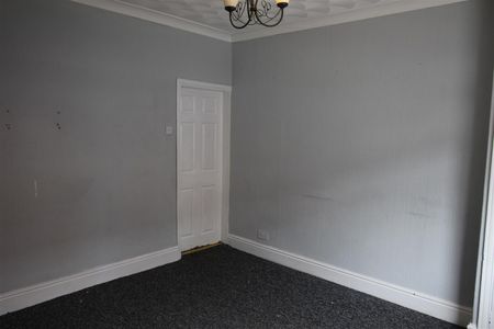 3 Bedroom Terraced House for Rent - Photo 2
