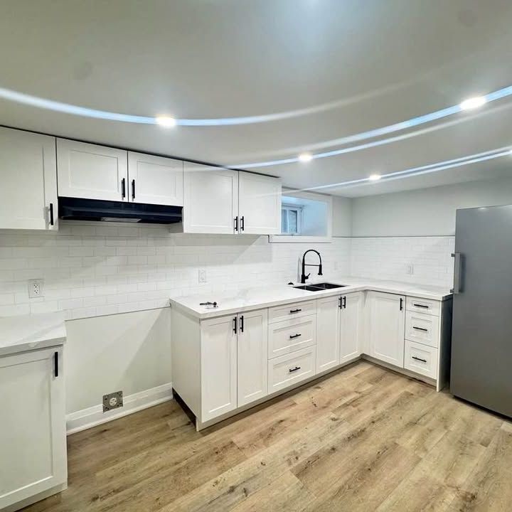 For Lease - 952 Main Street Unit# 5, Hamilton, Ontario - Photo 1