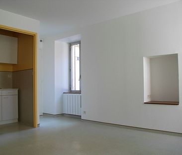 Location Appartement 2 pièces 31m² - Photo 3