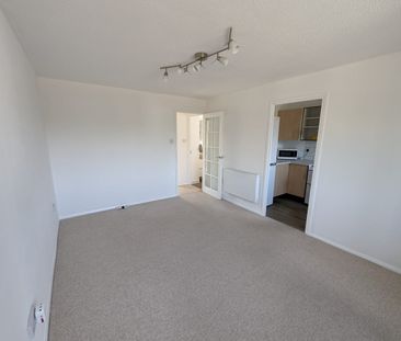 1 Bed Flat, Bream Close, N17 - Photo 1