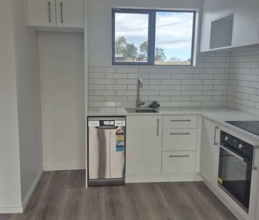 38a Derbridge Street - Photo 1