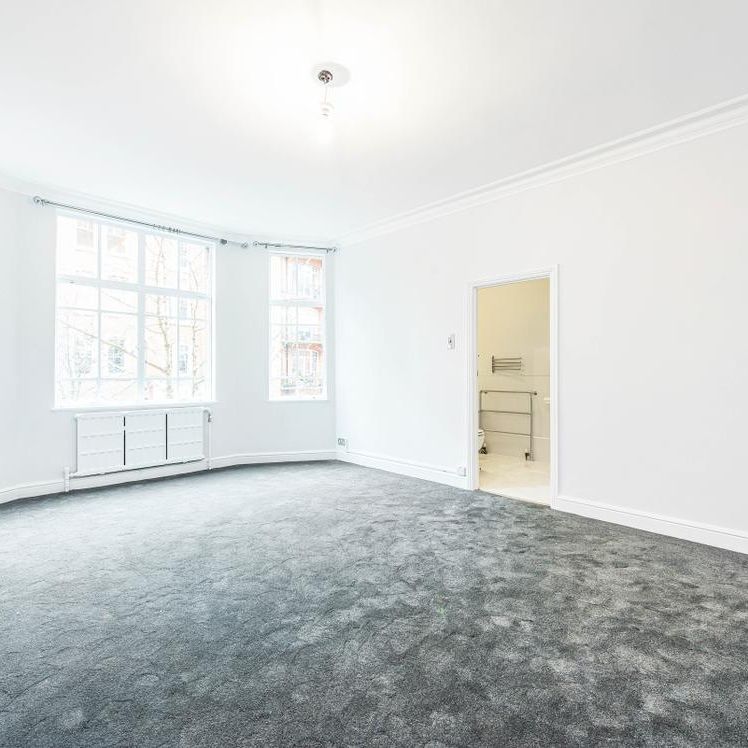 Oakwood Court, London W14 - Photo 1