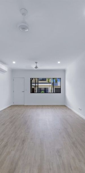 Fantastic Opportunity in The Grove - Brand New Townhouse for Rent - Photo 1