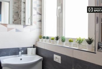 milan, Lombardy 20158