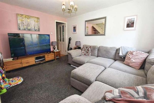 Danziger Way, Borehamwood, WD6 - Photo 1